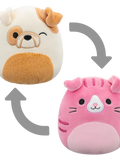 Squishmallows 2-in-1 Geraldine die schottische Faltkatze/Brock die Bulldogge, 13 cm