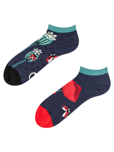 Lustige Knöchelsocken Marienkäfer und Mohnblumen