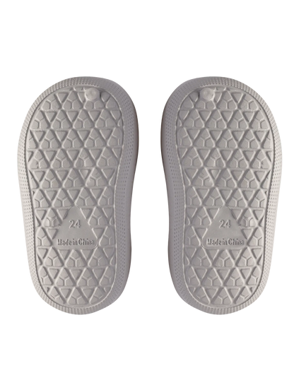 light-grey-kids-clogs-25/25bca90c921b15b5ca5c8dadaa75862ceb0d9af2