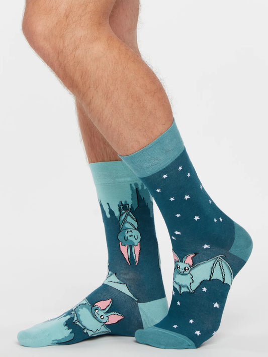regular-socks-bats-in-the-night-02-6a/6a05367d5f39676dae26b6b2b35182b1617cda59