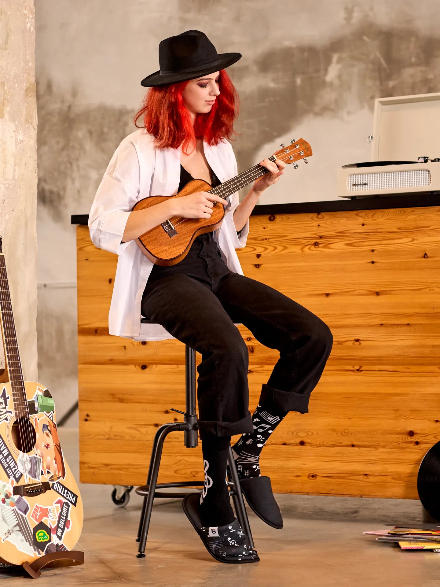 regular-socks-music-02-0d/0d5821d7cf52b82a35e6faf6d5b2057e05082a1a