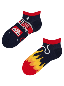 Lustige Knöchelsocken für Kinder Feuerwehrmann