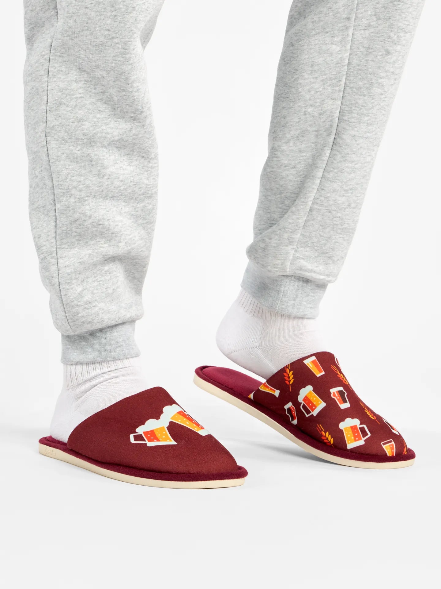 slippers-golden-beer-e1/e1070f58a567355dda39f9751f48fe48d78978f9