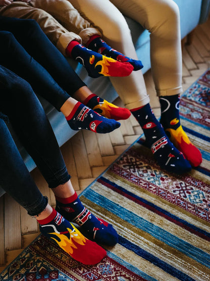 regular-socks-firefighter-34/34a7ef0ab087ff8b0219405923f0ca78a925622d