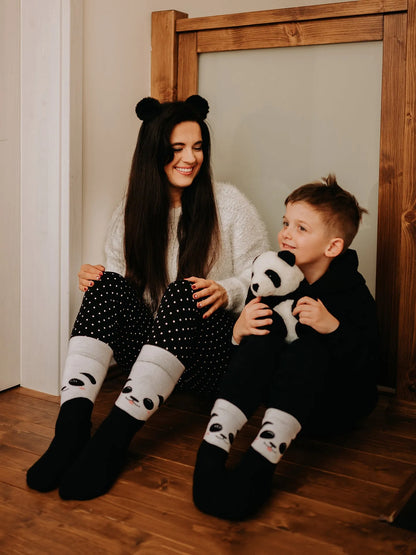 warm-socks-happy-panda-1-37/37d22ac5063667b3fa0b5853538c64e2acc204e6