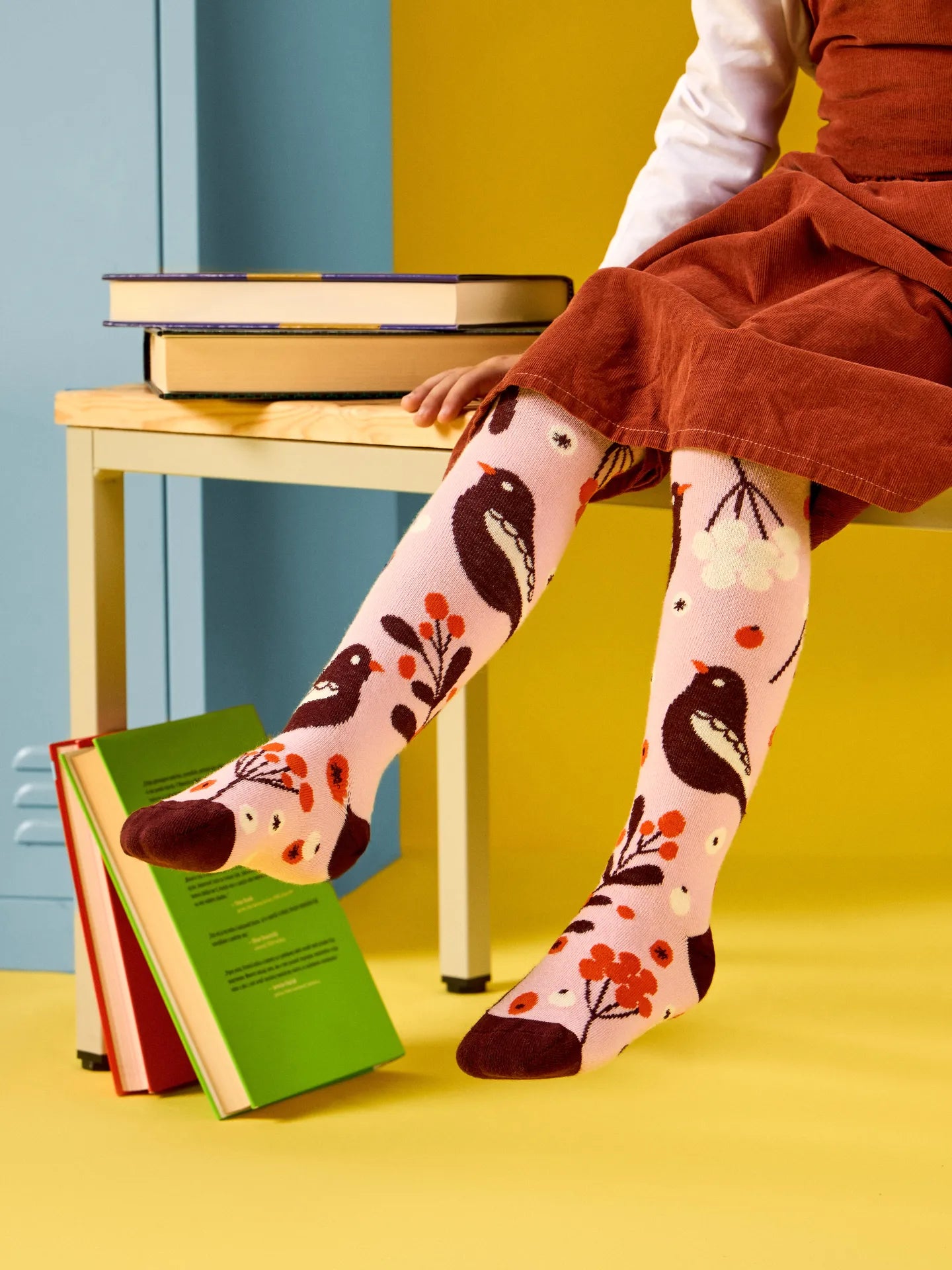 kids-tights-birds-berries-3d/3ddb8dcc5e142b379d3b83cd462580a7f909bf12