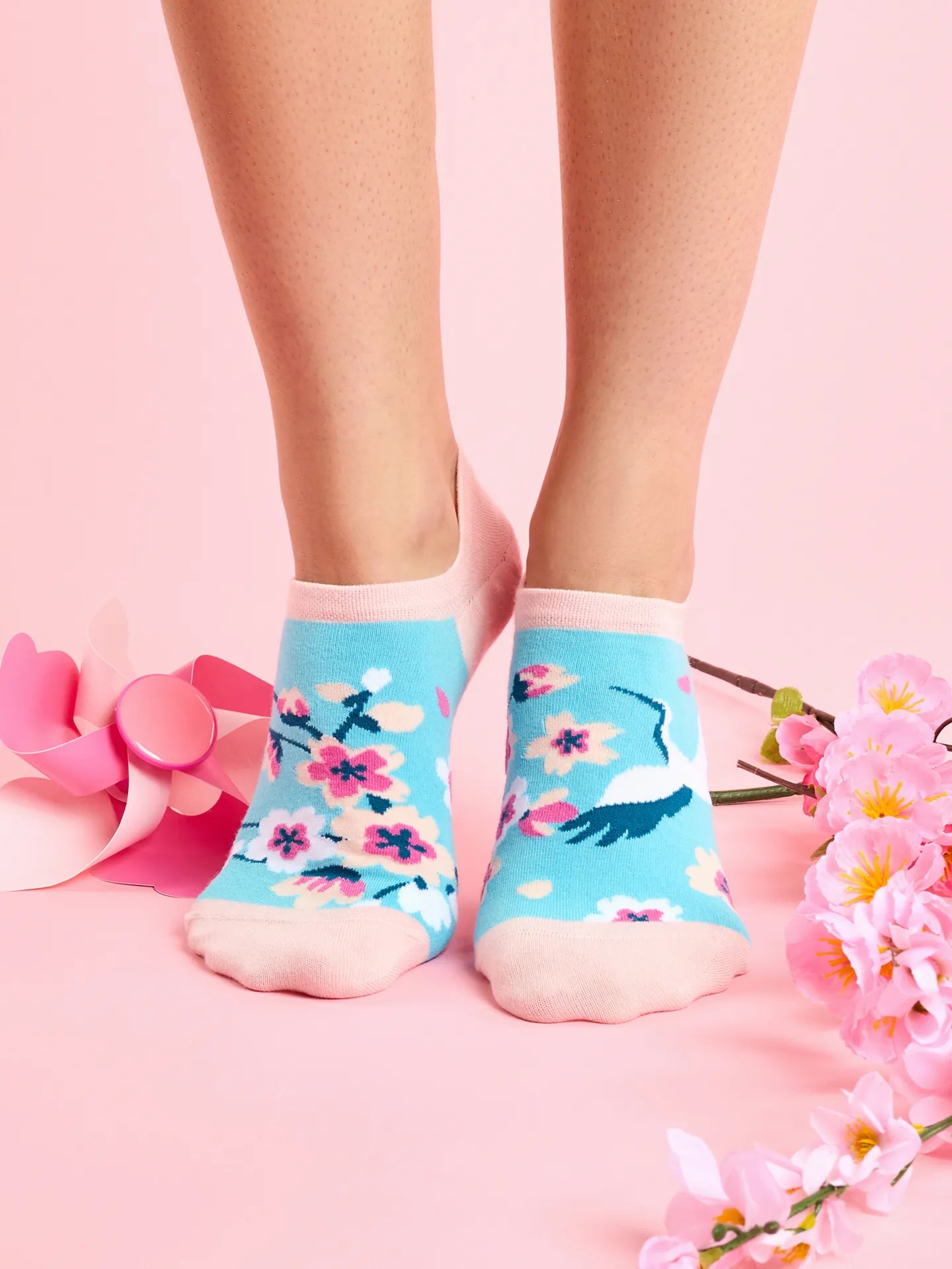 sneaker-socks-sakura-heron-42/42dde35d38ca131f7f2fe0a9fd19eef47ef3cb04