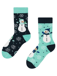 Lustige warme Socken für Kinder Fröhlicher Schneemann