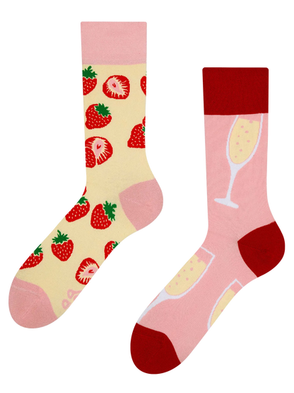 regular-socks-champagne-strawberry-60/60f1c5c280b1c8c605a24d23372b0f9dca2dd78c