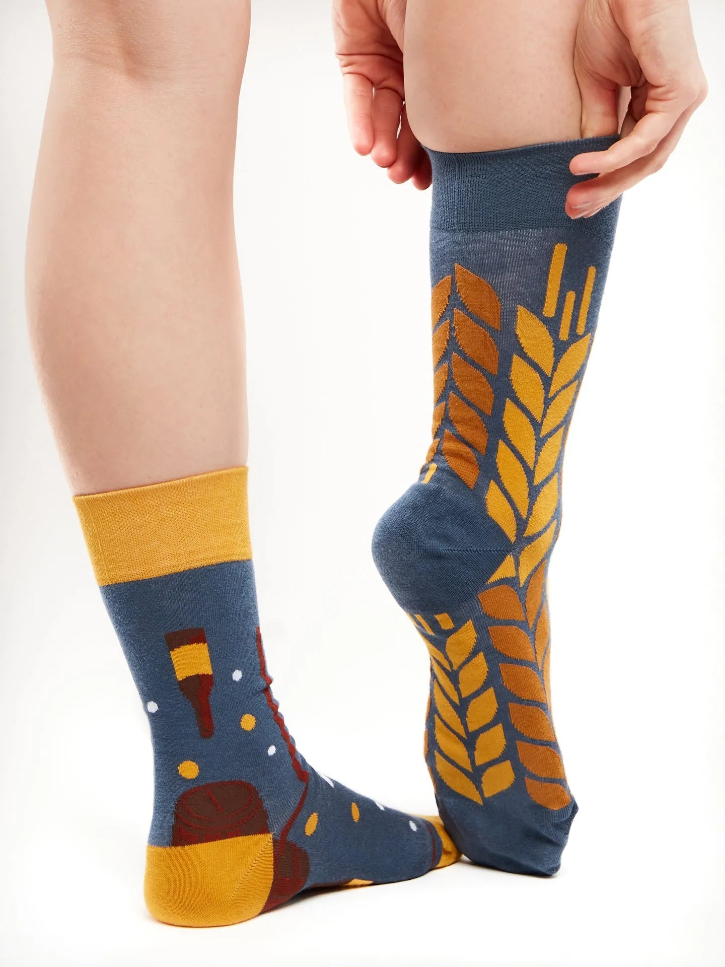 regular-socks-beer-time-18/18ef433bbe5f8b4a5650dacb5385ce184b365202