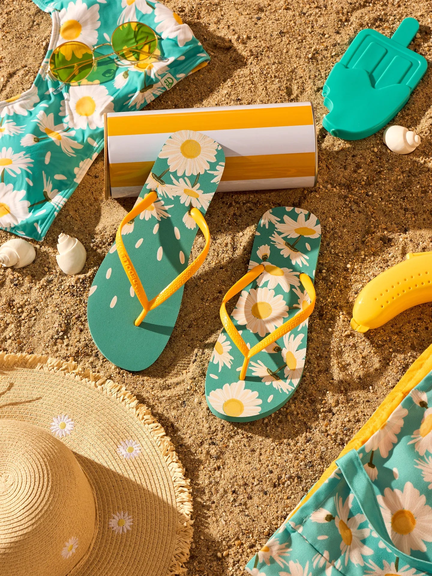 flip-flops-summer-daisy-67/67b34b23368c27cb1fe226d808dd2ff5ebf7dc68