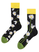 regular-socks-daisies-at-night-02-9b/9bf36480559adc9fe6e711279a574e265f74be83