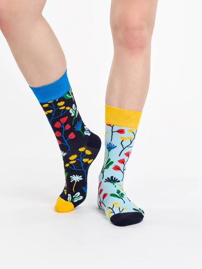regular-socks-aquarel-flowers-02-f3/f3b932fc57f824cba7b78fceb3c5135422906f39