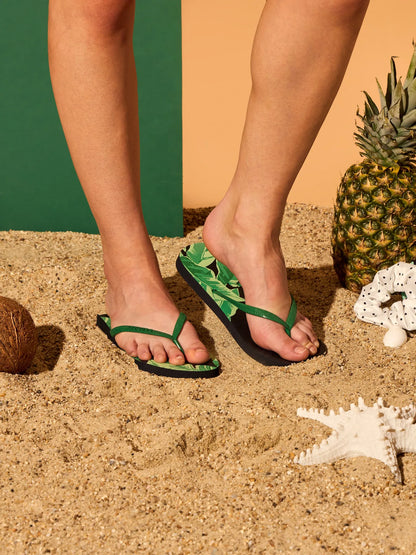 flip-flops-banana-leaves-84/84caf7ff62dfe5e7e0a931148afe2f24c416f72a