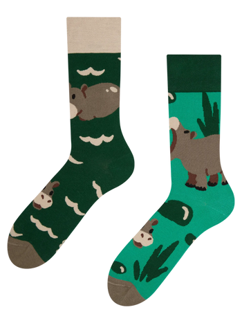 Lustige Socken Schwimmendes Nilpferd