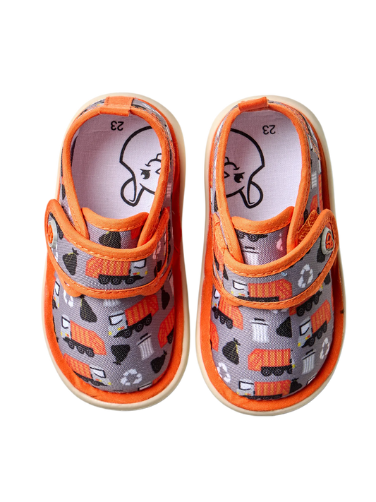 baby-slippers-garbage-truck-a6/a6e3f2ddcbeb931e68cb55e674e69ee7a6ac2363