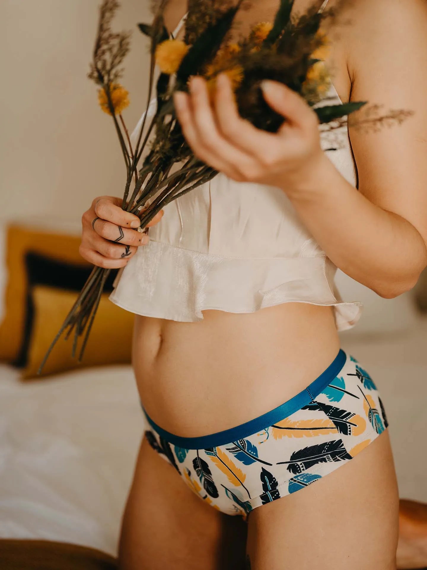womens-hipster-briefs-feathers-ad/ad5567ff21c9f71ad9b0760179b1170f14608f6d