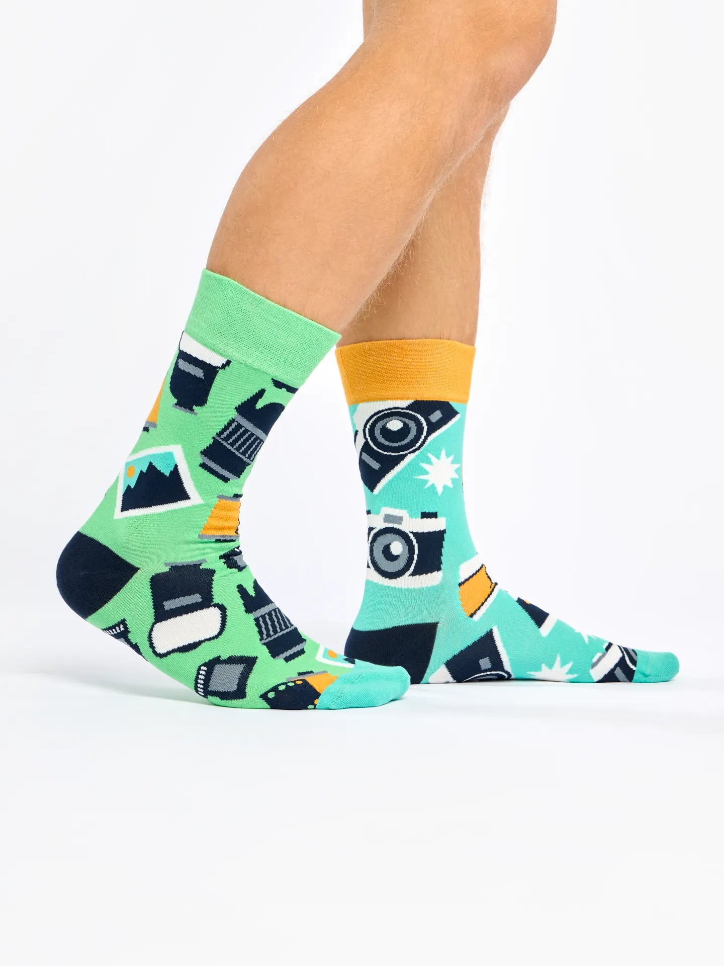 regular-socks-photographer-02-89/897c1e2c37b24a47c7b456e7cfbd35717ebb4c6d