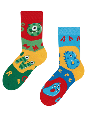 Lustige Kindersocken Erste Buchstaben