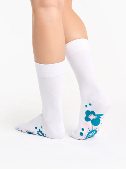 regular-socks-pastel-flowers-ce/ce61a096f805f59d43de1ff5cbeac97da25784c8