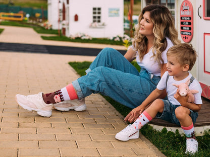 regular-socks-happy-pigs-02-ca/caec2abc34092bb41fe9d461d0b8542d1e74ab0e